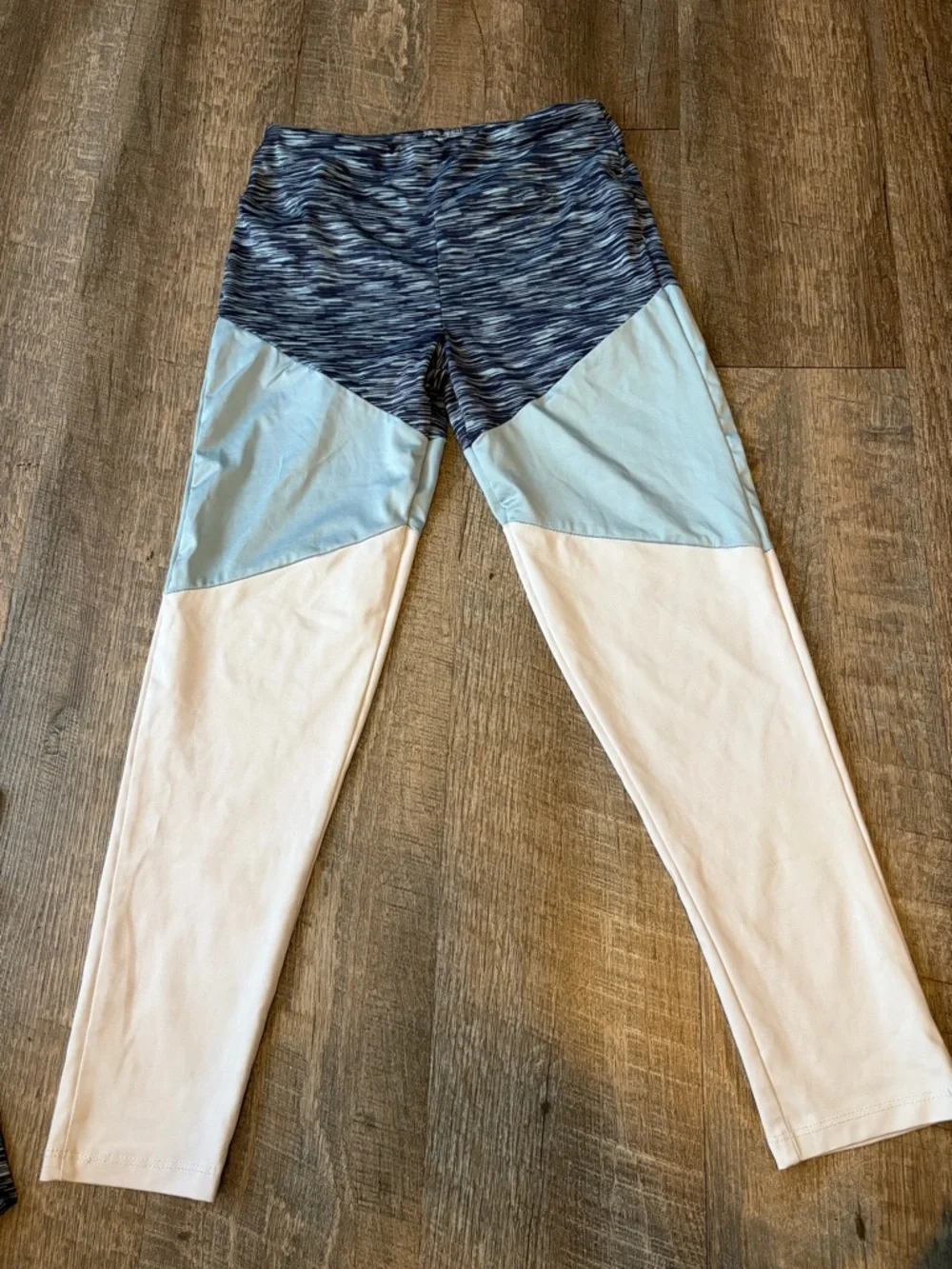 🌸 $10 SALE 🌸 Girls Athletic Outfit size 10/12